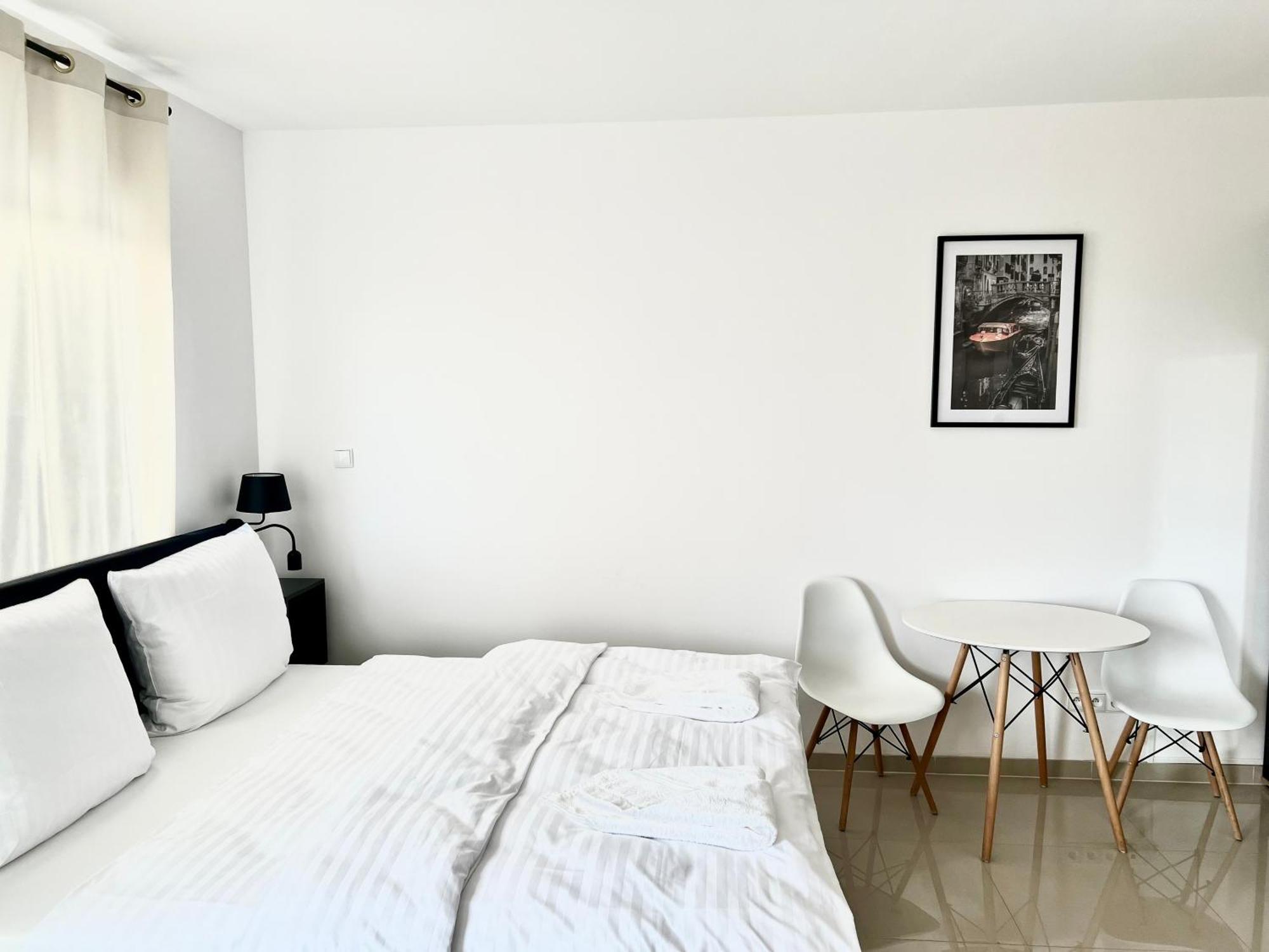 Zielone Apartamenty Katowice Chorzow Bilik gambar