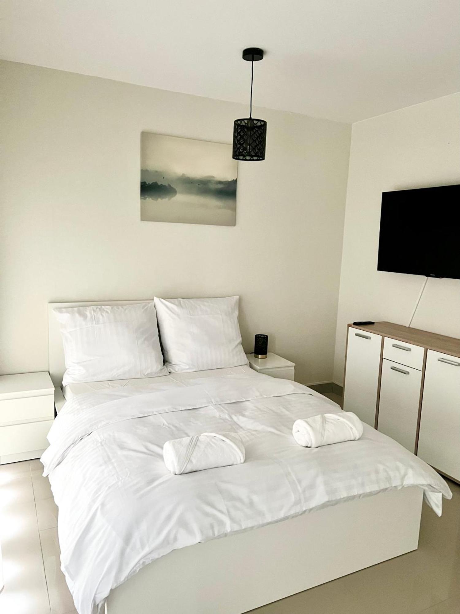 Zielone Apartamenty Katowice Chorzow Bilik gambar